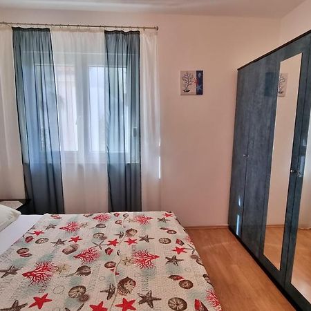 Apartments Slado Omiš Eksteriør billede