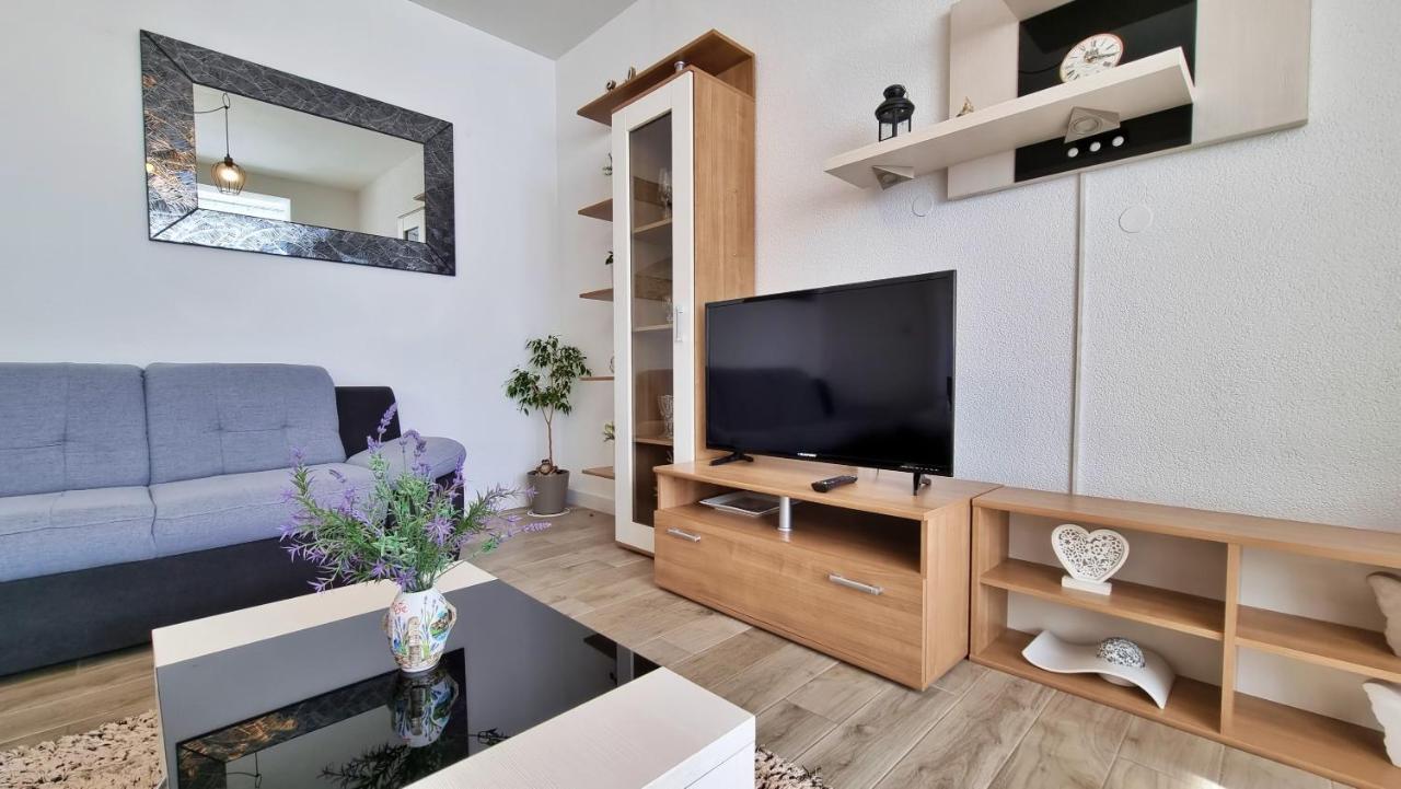 Apartments Slado Omiš Eksteriør billede