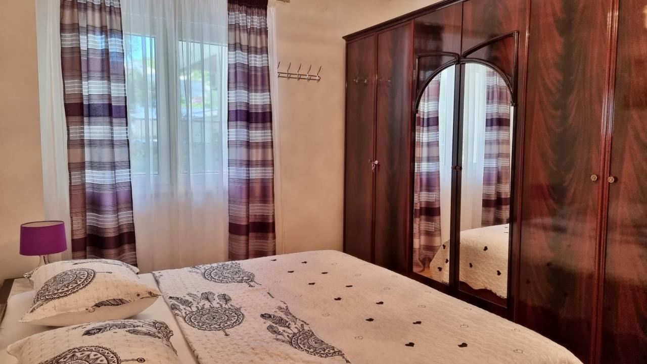 Apartments Slado Omiš Eksteriør billede