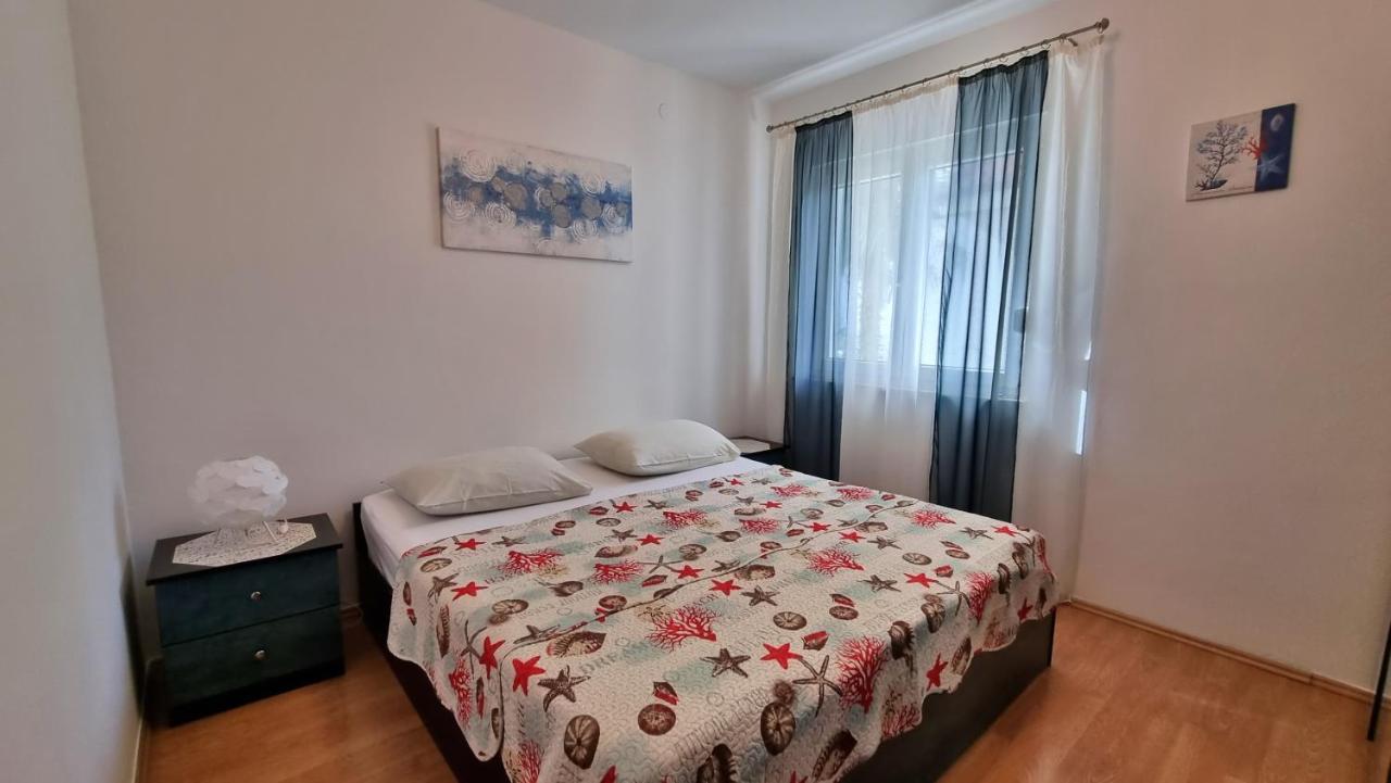 Apartments Slado Omiš Eksteriør billede