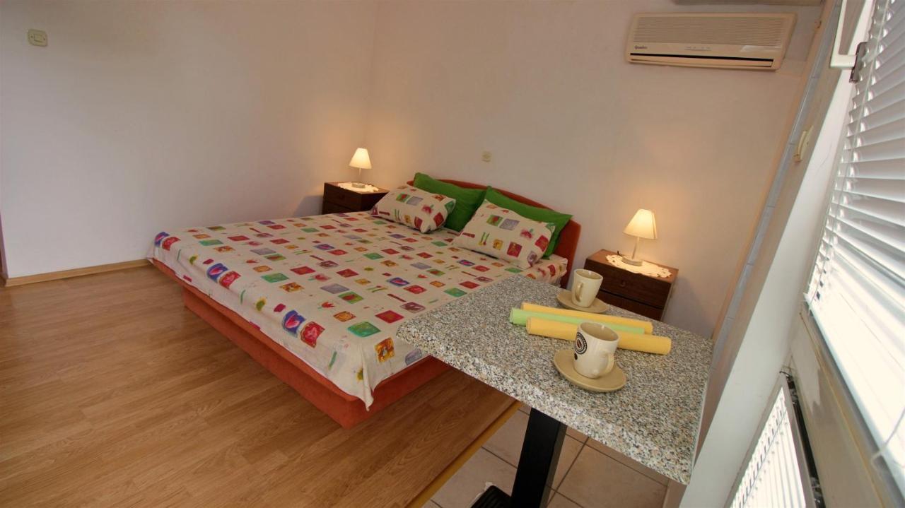 Apartments Slado Omiš Eksteriør billede
