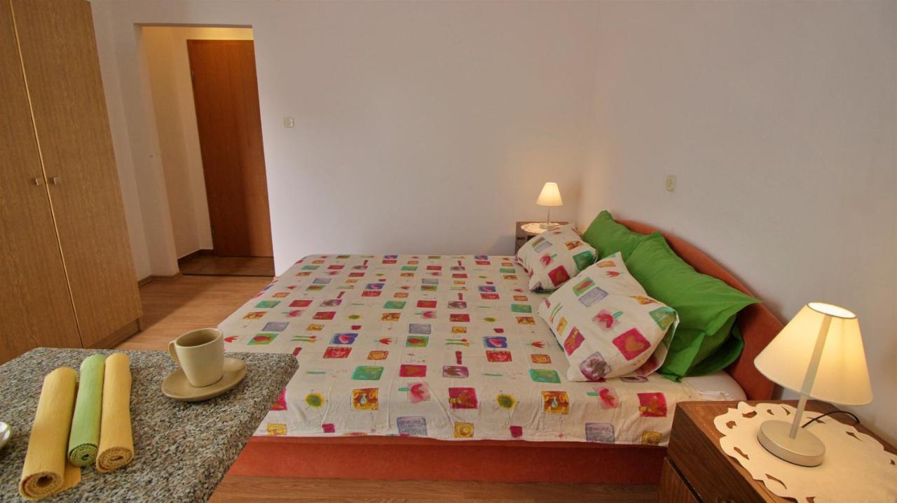 Apartments Slado Omiš Eksteriør billede